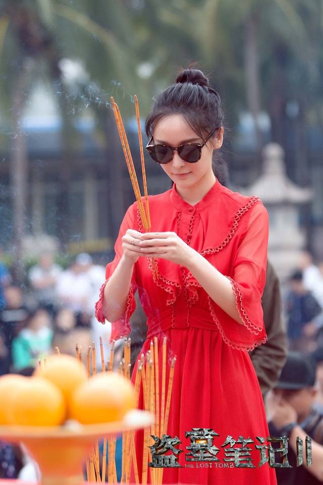 李曼在剧中饰演阿宁一角,与张起灵(成