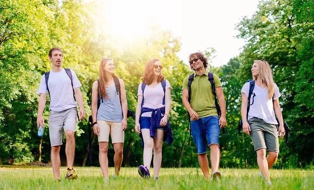 之团建来了.曲院风荷迷案!