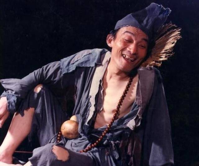 济公的扮演者游本昌现在怎么样了 7e09353c13f64cf69bcf15d7681af4c9.jpeg