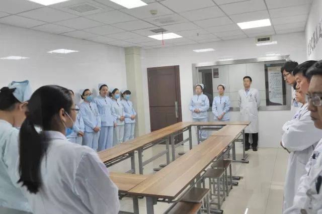 谁说怀孕就要当皇后?看准妈妈护士的一天