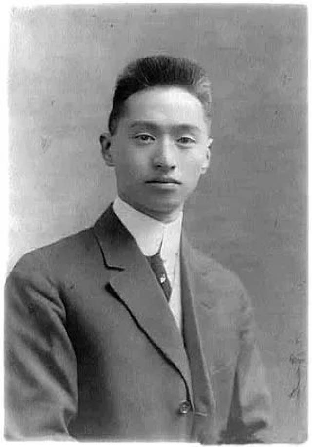 叙利亚被轰炸,一张图却看哭国人.....
