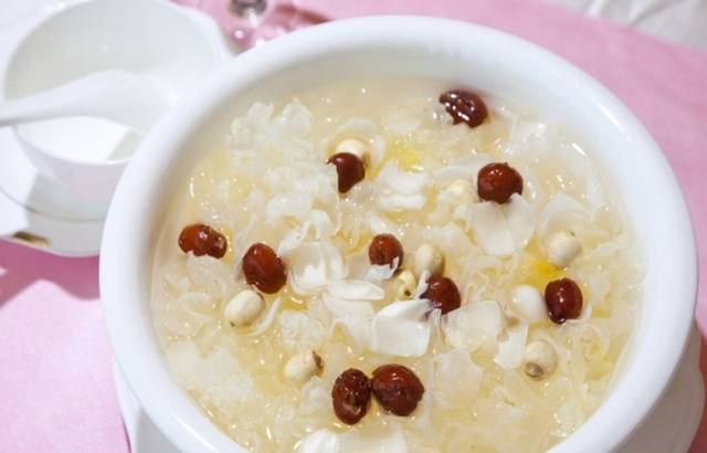 每天喝什么粥能美白祛斑