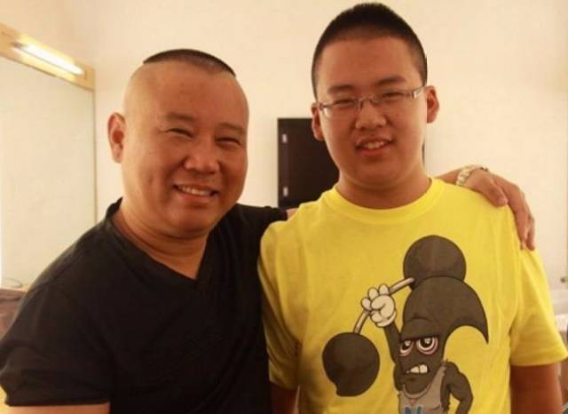 郭麒麟的父亲,侯震的父亲,马东的父亲,名气都不