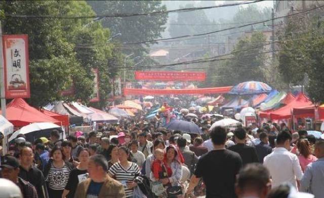 丰富多彩的南阳独山庙会