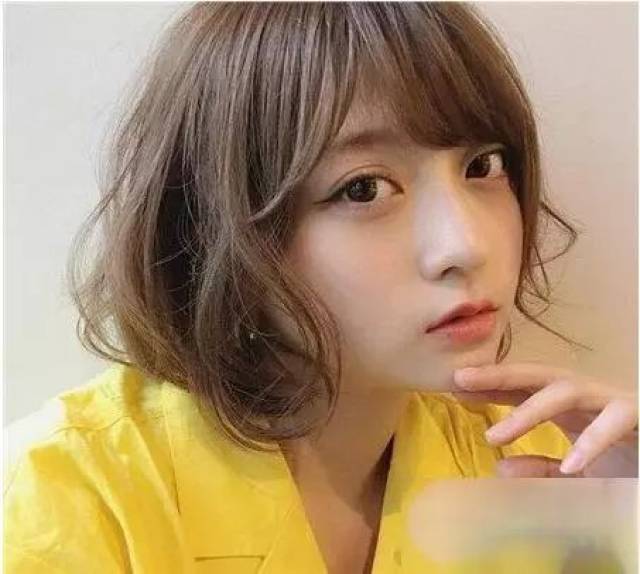 15款女神短烫发设计,蓬松感空气烫正流行!
