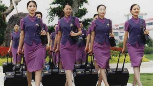 怎么样才可以当空姐 a8e7b8dc4e2d47af95cae7310ce1ffa4.jpeg