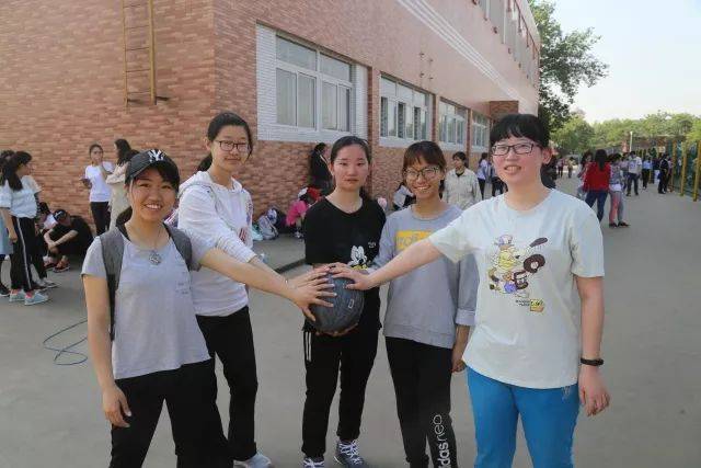 男子定点投篮  黄豪 李家乐 孙浦雨 杨树卿 吴浩然