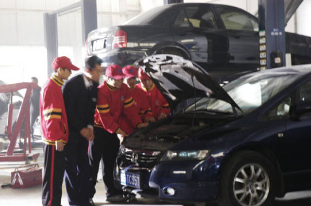 2018年学什么技术有前途?汽修行业钱途曝光