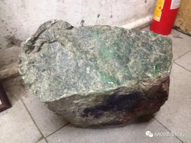 翡翠原石的蟒带和松花及癣和雾大全【收藏版带图解】