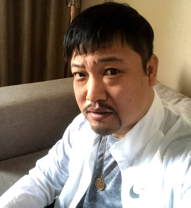 贾冰因《欢乐喜剧人》被大家熟知,夺冠后,他便较少出现在观众面前.