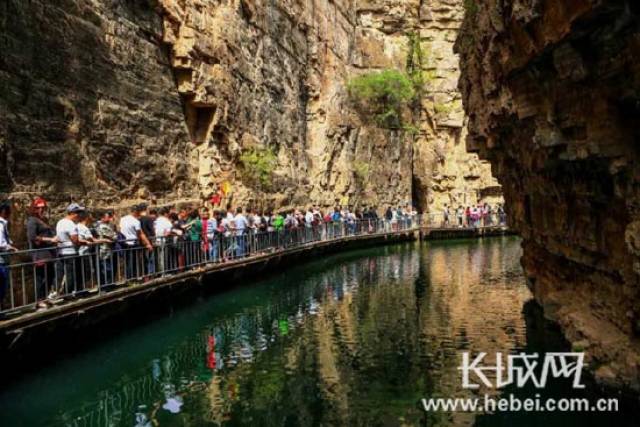 李红叶 士彪 记者 李艮春)4月22日,唐县全胜峡旅游开发有限公司发布