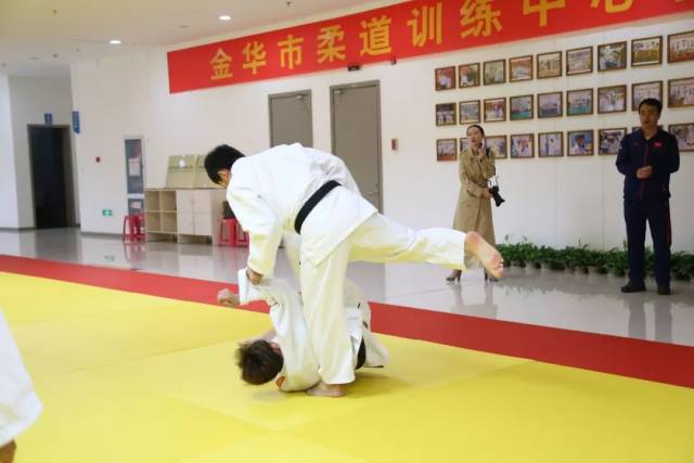 金华市仪式v仪式中心授牌柔道在市体育中心举行最瘦弱的拳击手图片图片