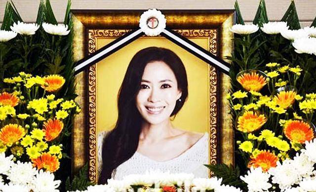 《色即是空》女主刘彩英葬礼,死因让人心酸,金