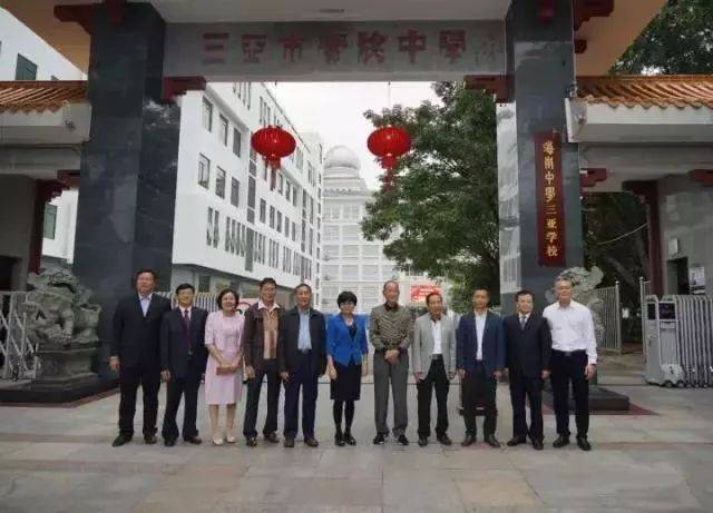 2018年中央给海南铺好了走向未来的"道路"!
