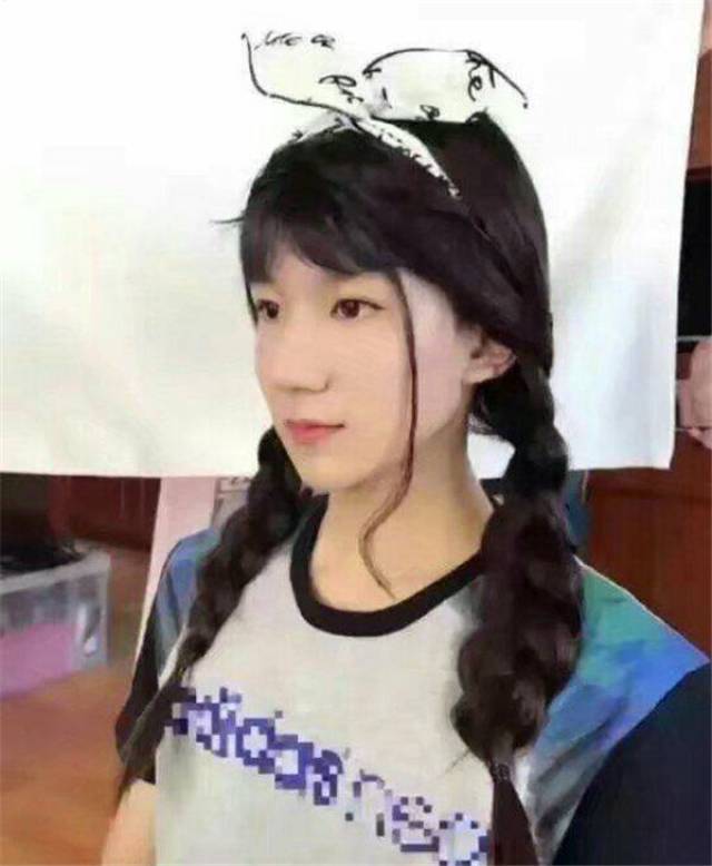 男生第一次女装cosplay,是一种什么样的体验?