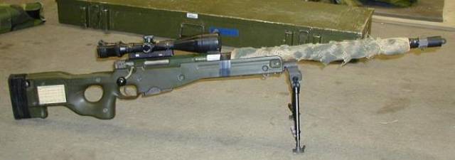 图一:美国m40-a6狙击步枪 33wrmb 图二:捷克cz-550狙击步枪 12wrmb 图