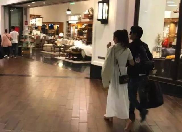 她整容做小三拍三级片,差点成了天王嫂?靠前任分手洗白,最