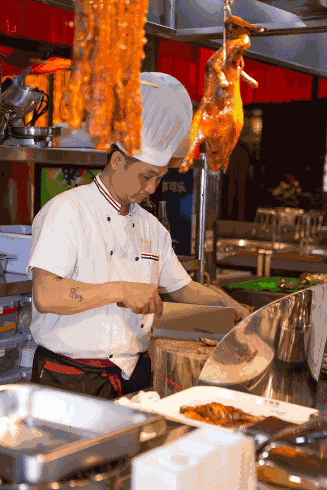 贵阳老百姓的食堂【火凤凰自助膳坊】68元能吃到90多种菜系!