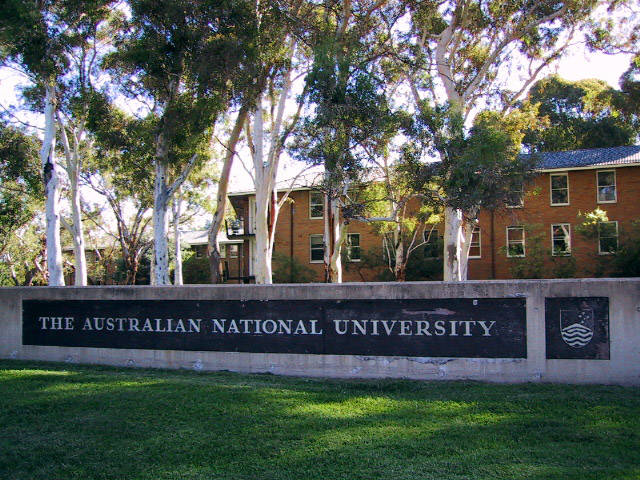在澳洲悉尼,有一座大学一直牢牢掌控着澳洲的政治与经济命脉,被誉为"