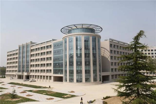 兰州工业学院展馆