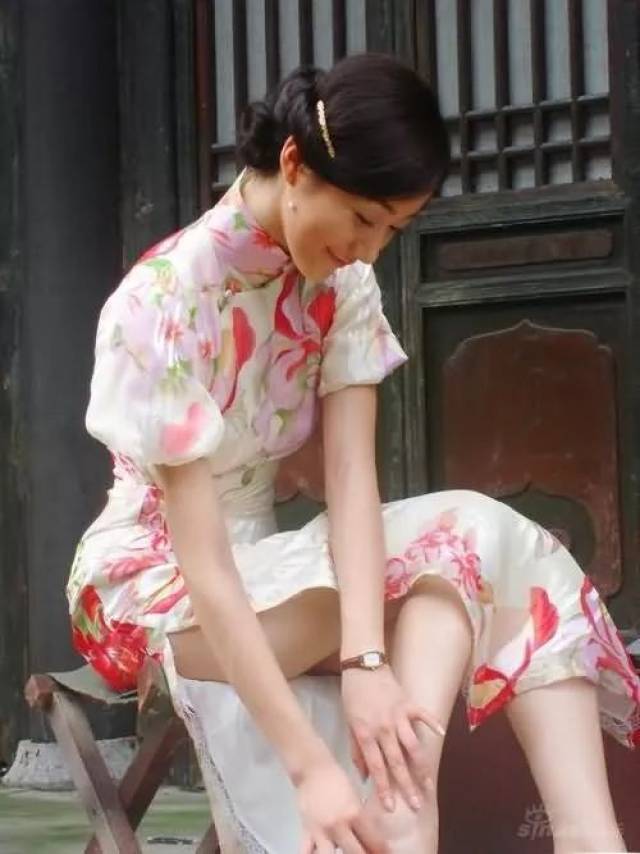 穿旗袍的韩雪,将名媛淑女气质演绎到极致!