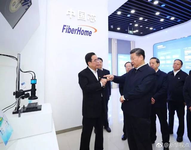 习近平召开专题座谈会 为长江经济带发展指引方向