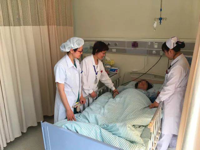 35小时生命护航,肝移植术后孕妇获救后颤抖地写下:我爱你!