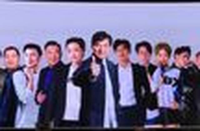 13,房祖名执导《北京晚九朝五》成龙任主演