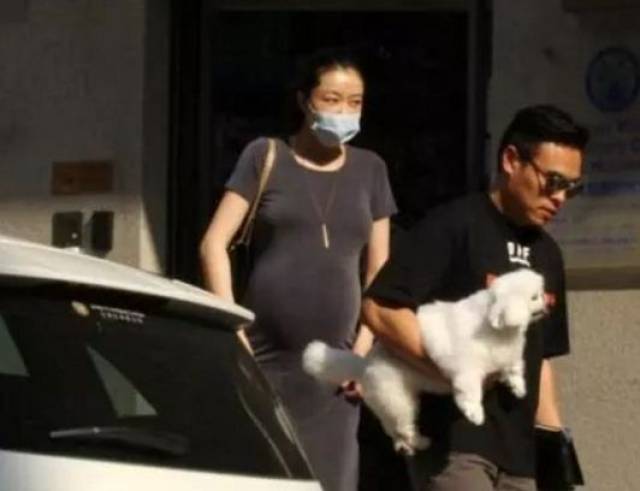 39岁熊黛林生下双胞胎:与天王相恋7年被抛弃,如今终于迎来自