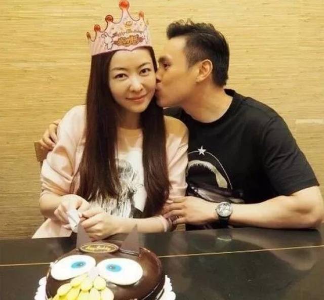 39岁熊黛林生下双胞胎:与天王相恋7年被抛弃,如今终于迎来自