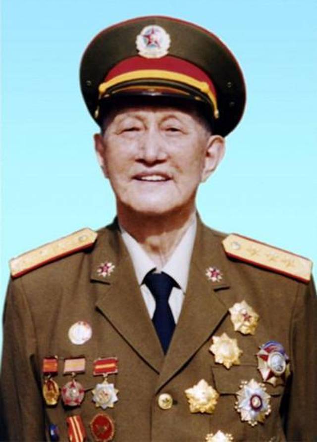 张文:开国上将洪学智健在的妻子