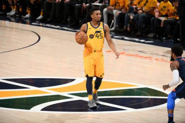 首次季后赛数据直追乔丹!米切尔这么强却顺位