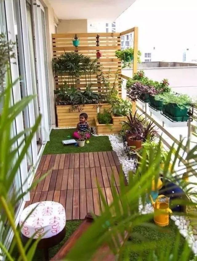 别看阳台小,只要利用好了,也能变成一个小花园!