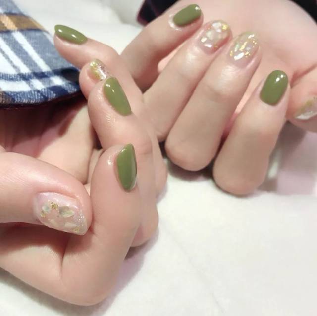 低调不夸张的美甲来啦