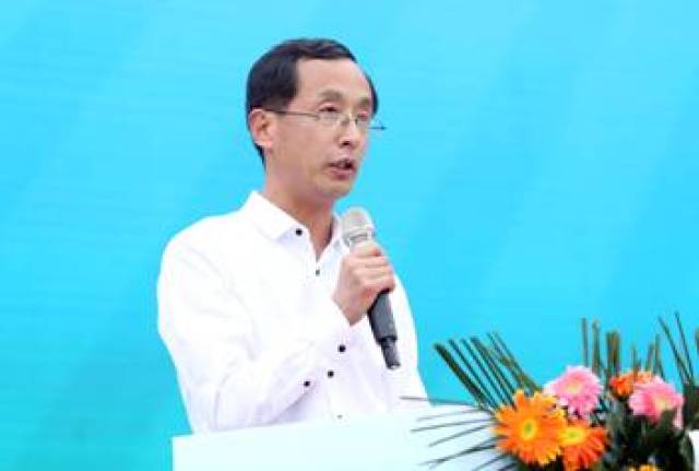 (渭南葡萄产业园管委会主任姚刚)