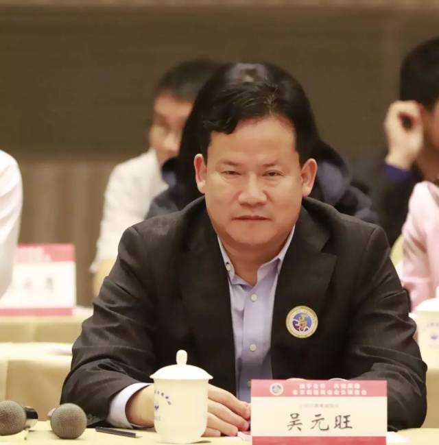 北京福建企业总商会党委书记,会长陈春玖,执行会长郑武,施锦珊,监事长