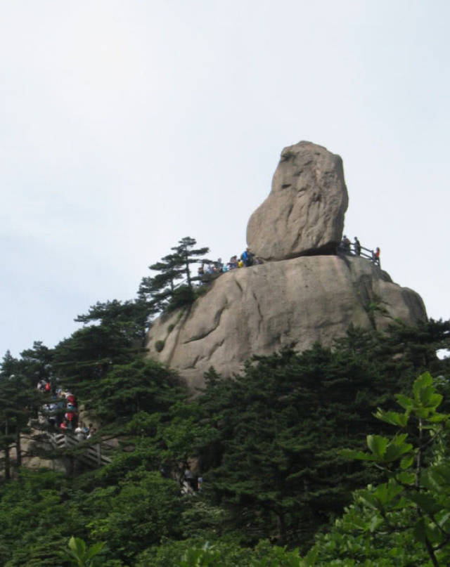 87版红楼梦在安徽选景,最著名的是黄山飞来石,你去过吗