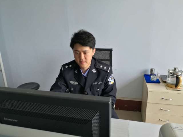 【民警档案】王冠, 男, 24岁,平原县公安局网安大队民警,共青团员.