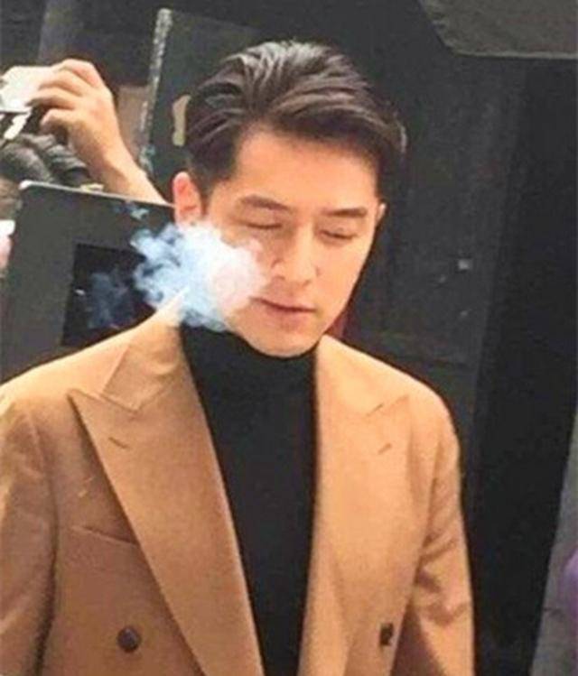 5大抽烟男星:王宝强经典,胡歌帅气十足,看到林更新画风却变了