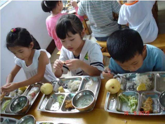 2018年我市最全备案小饭桌名单公布!孩子吃饭就送这里!