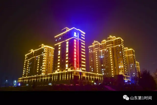 齐鲁晚报诸城新闻||十八年磨一剑 铸就灯光行业典范