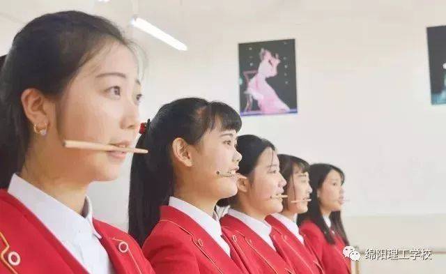 ѧУŶ