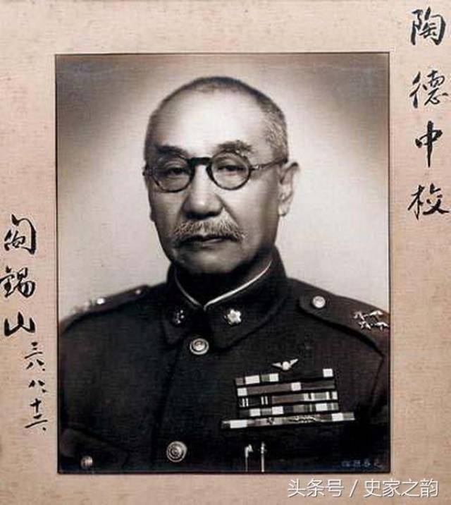 他在阎锡山手下当了38年秘书长,也是唯一为阎锡山送终