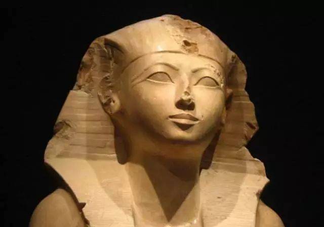 埃及唯一女法老,为夺王位嫁给弟弟