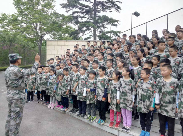 红领巾少年军校努力开创新时代国防教育新局面