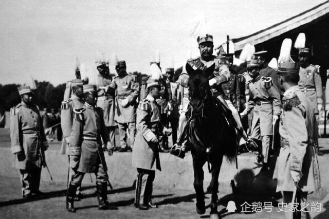 武昌起义爆发后,黄兴在武昌登台拜将,革命省区从此建立一项制度