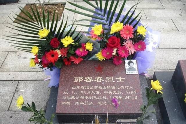 生而美丽,死而壮烈:越战中唯一牺牲女兵魂归故乡,系真实何小萍