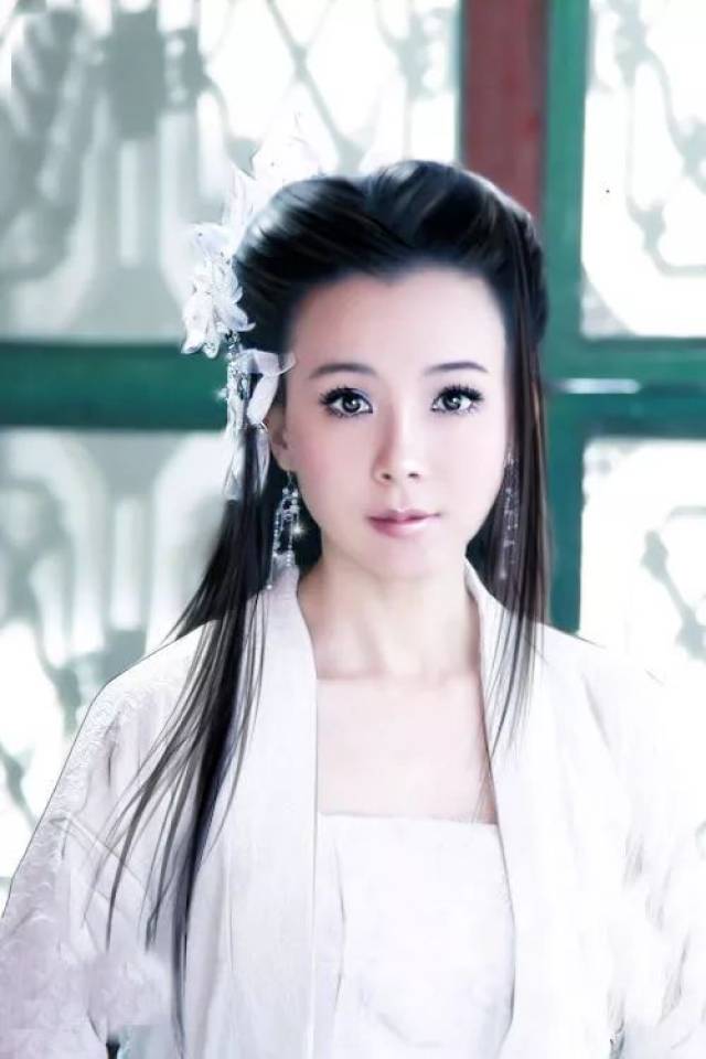 大陆四美,香港四美和台湾四美的18岁,哪个惊艳了你?