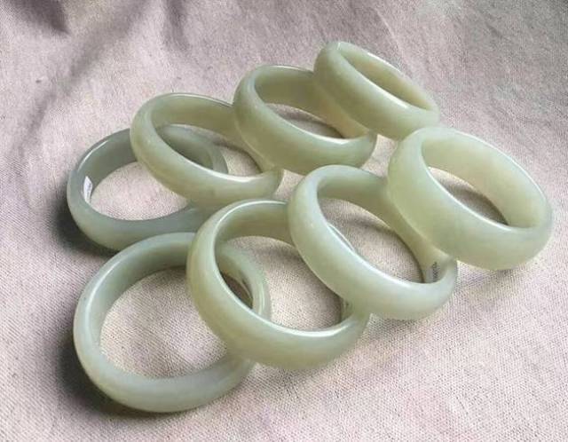 罗甸玉手镯