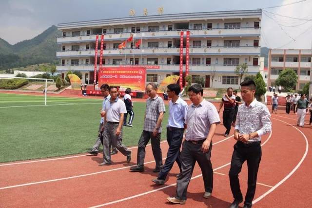 平坝镇抓"诗词之乡"创建 助力精神文明建设